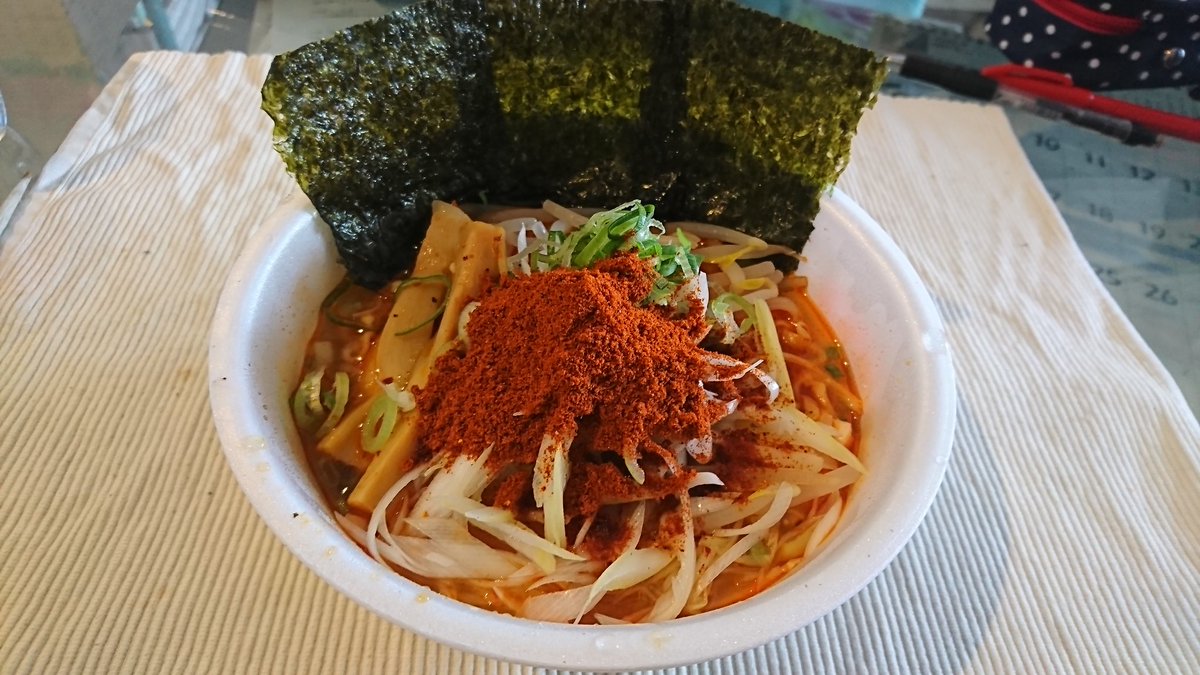 tomzo1977's tweet photo. いやー、カップ麺の辛辛魚もここまでマシマシにすると超うまい(´ω｀) https://t.co/k5eepnXA8d