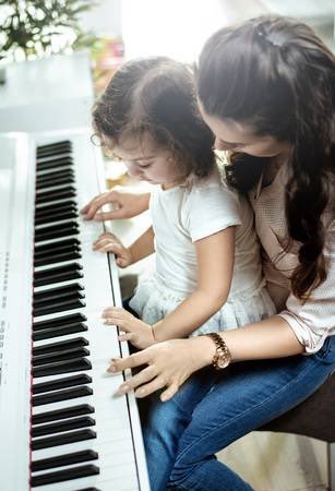 GreeneMusic's tweet photo. Happy Mother’s Day from all of us here at Greene Music! 💐♥️🎹
_
#GreeneMusic #Homeofyourpiano #MothersDay2019 #momlife #piano #pianist #musician #mom https://t.co/nzUhrvB3UG