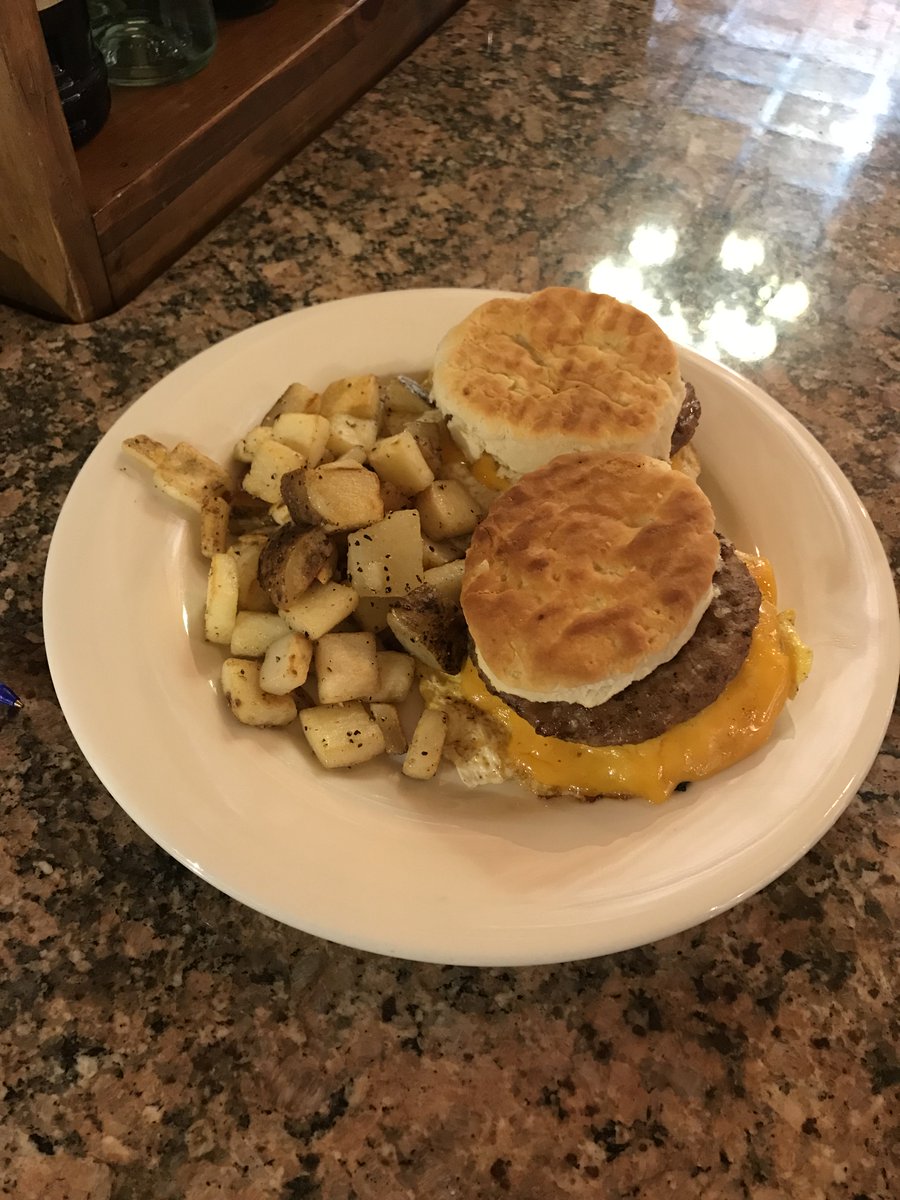 JavaPrimoHS's tweet image. Be sure to stop by on Mother's Day for breakfast and a mimosa with Mom! Bonus!! Mimosas are $2 cheaper!