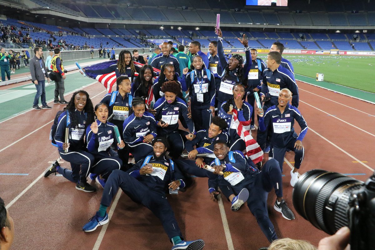 【#世界リレー🇯🇵　横浜】
 #IAAFWorldRelays YOKOHAMA🇯🇵
レース後には、ウィニングパレードが行われ、今大会の金メダリストが集結しました🥇✨🎉

✅iaafworldrelays.com/yokohama2019/ 
#FasterAsOne #WorldRelays #Yokohama2019