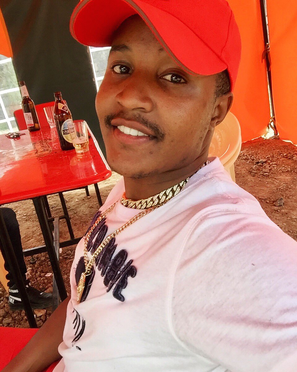 ian_smeezy's tweet photo. Happy Sunday afternoon to you all 🤗#Nothing_but_happiness_and_love #Smart_gang #Turn_up_squad https://t.co/IXa98wQHl1