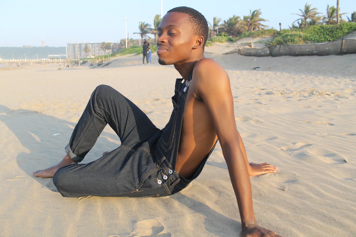 Princie_Sea's tweet photo. Any plug around Johannesburg but has to do with photography or modelling would be really appreciated https://t.co/77qvbk0z1f