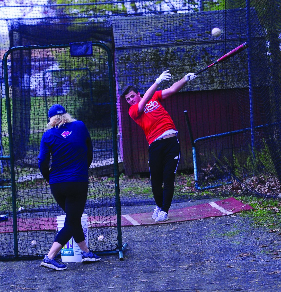 BWMcGair03's tweet photo. MOM'S PERFECT PITCH
A story about a mother, Nicole Toro, who throws batting practice to her son, Lincoln High sophomore catcher Nick Toro (@NickToro11). It's definitely a special bond. @LHSRI_Athletics @LHSBaseball2019 @LHSRI

Link: https://t.co/OldO6HV9rB

Photos by @ernesta1959 https://t.co/GGOAHU7pcm