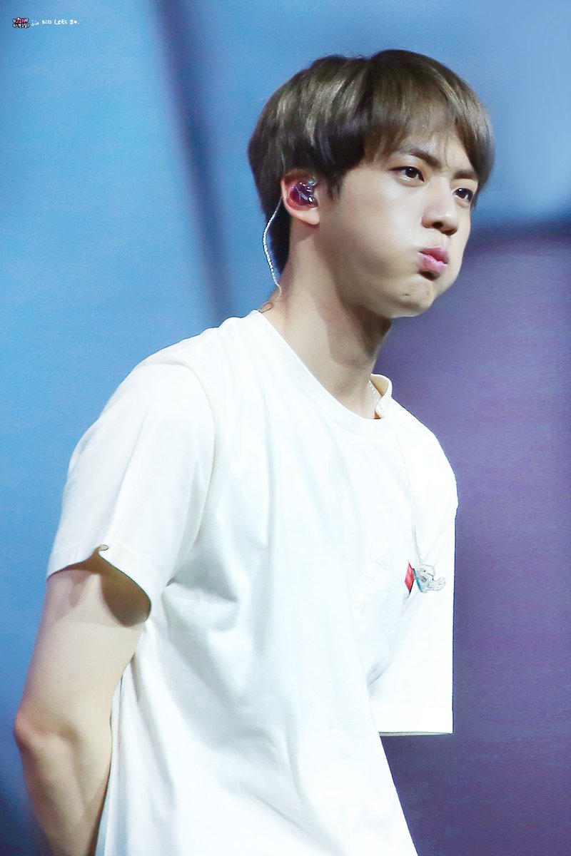 60CM_twt's tweet photo. […]

Oxi kết hợp với Hidro cần nhiệt độ mới thành nước...
Nhưng không cần nhiệt độ, em chỉ cần tiếp xúc với anh thôi sẽ nảy sinh tình cảm rồi. 

_KIM SEOK JIN_

#MTVLAFANDOMBTSARMY 
#MTVLAKPOPBTS 
#PremiosMTVMIAW 
@BTS_twt https://t.co/lciXB0xrJw