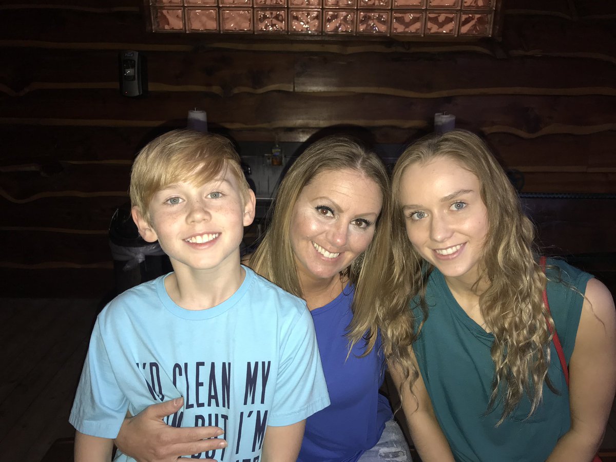 rrmorgans's tweet photo. Happy Mother’s Day❤️ to the best wife and mom to our kids I could ever ask for! Thank you for being an amazing example to the kids of what a mom should be! #iloveyou #celebratemoms https://t.co/Y4DJJfZvQU