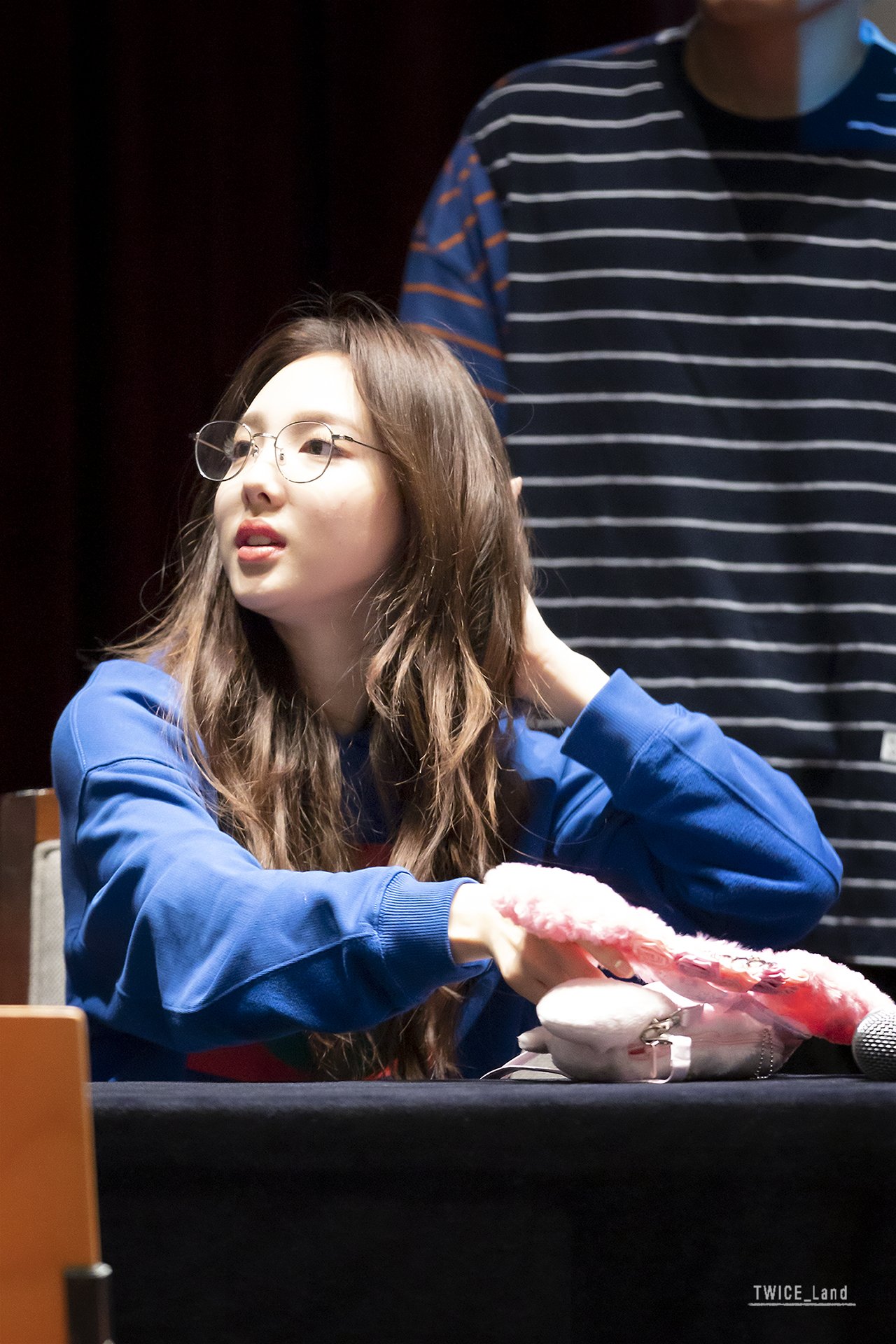 D6XvJldUUAcrMEc.jpg:orig