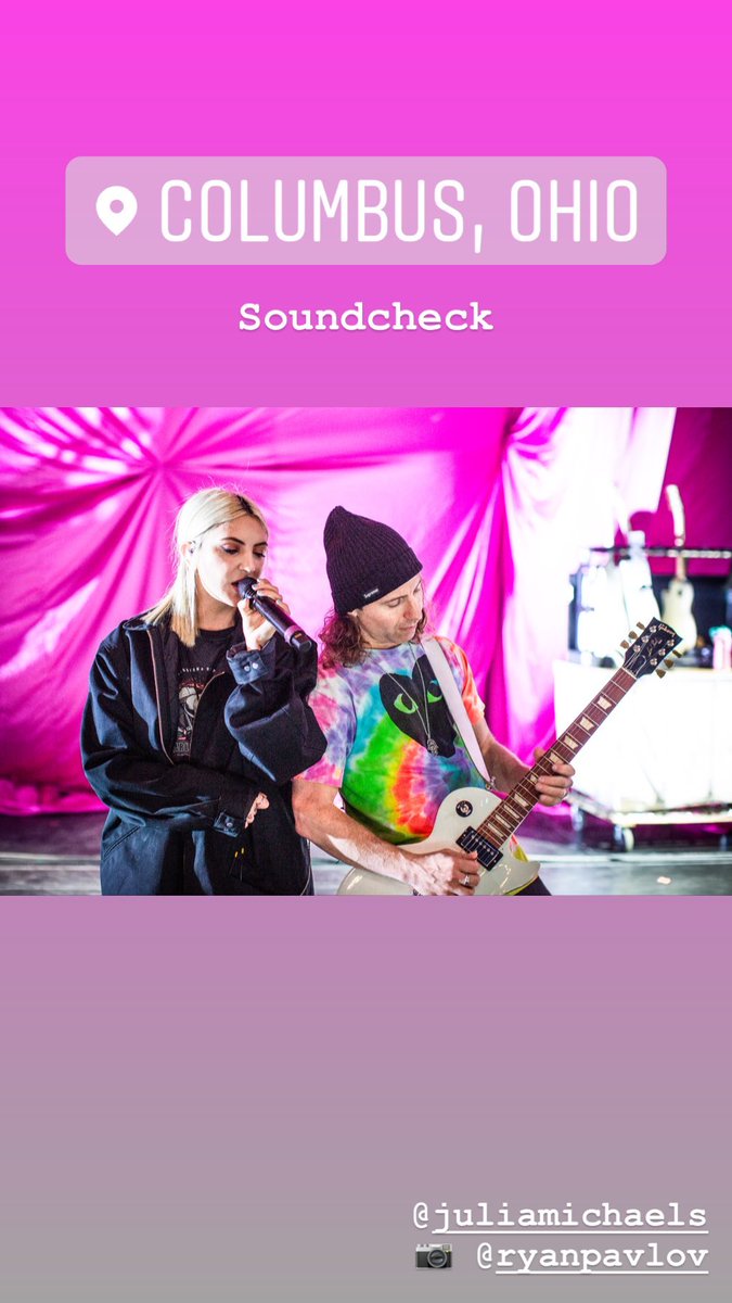 JuliaMichARG's tweet photo. 📱 Dan Kanter via Ig stories mostrando la prueba de sonido para el show de anoche! 
@juliamichaels  @dankanter 
#BeatifulTraumaTour https://t.co/8DVyZfwffj