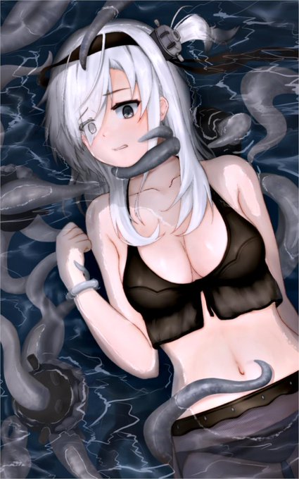 「こっ…この触手はいったい!?…ッ!!…」
#艦これ #涼月 