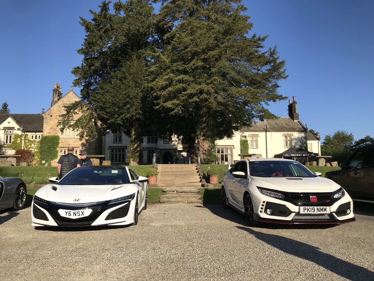 greenacrehonda's tweet photo. Did you see our NSX and Civic Type R at Supercar Sunday, Mitton Hall this weekend? #NSX #TypeR #SupercarSunday #MittonHall https://t.co/0m3ysSeHvY