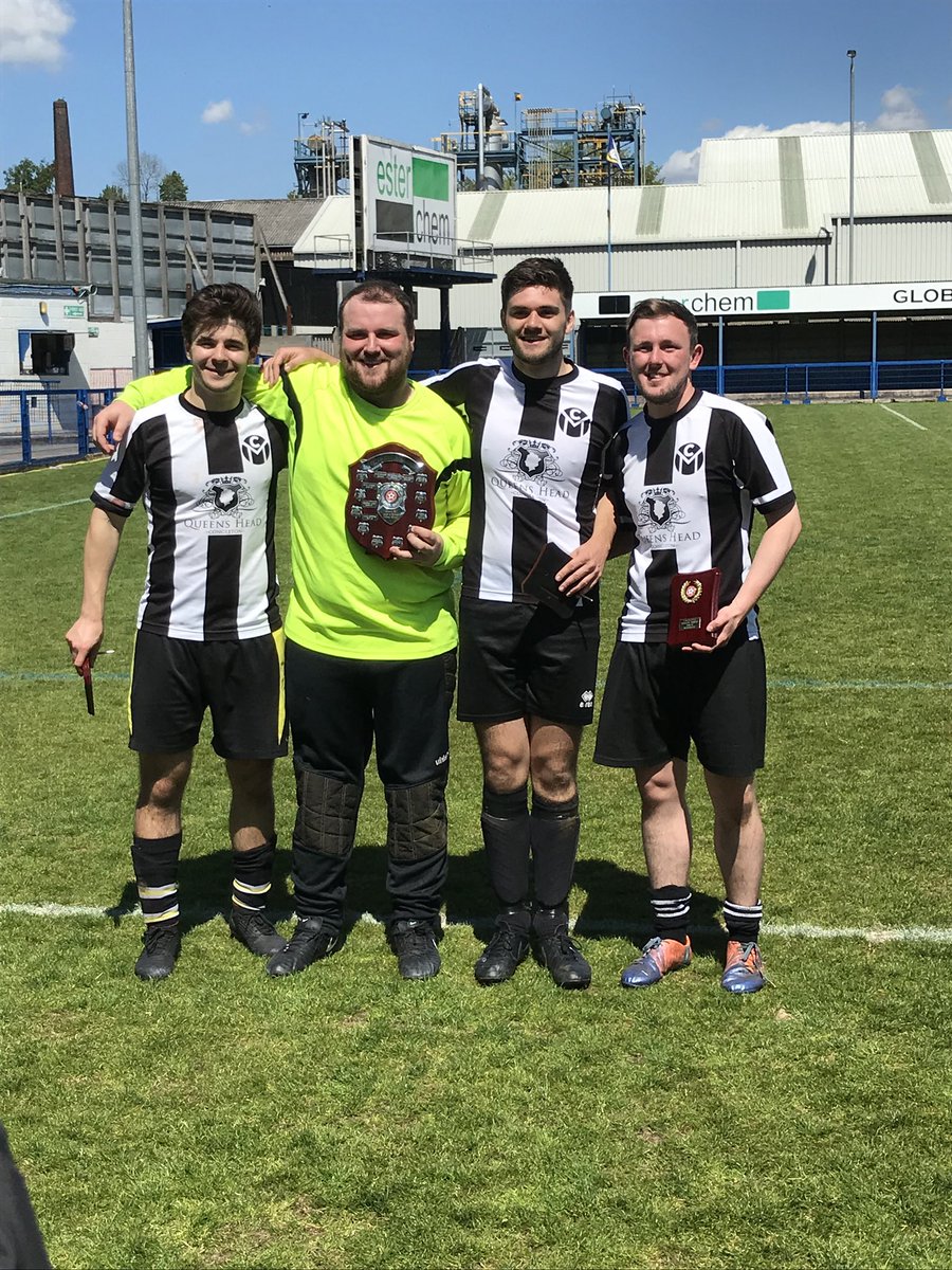 zackoakes's tweet photo. As the season comes to a close, Hoppers bring home another trophy 🏆 Gary Goals, @JordanMorris18 and Jàmes on the scoresheet in a 3-0 victory against Dyers! #HoppersWinTheDouble #DyersWinFuckAll what a season - @Danchal6 @Bambage @MattDale18 @Gozz3r @GarethMR5678 @Accers14 https://t.co/U0a7STWjg7