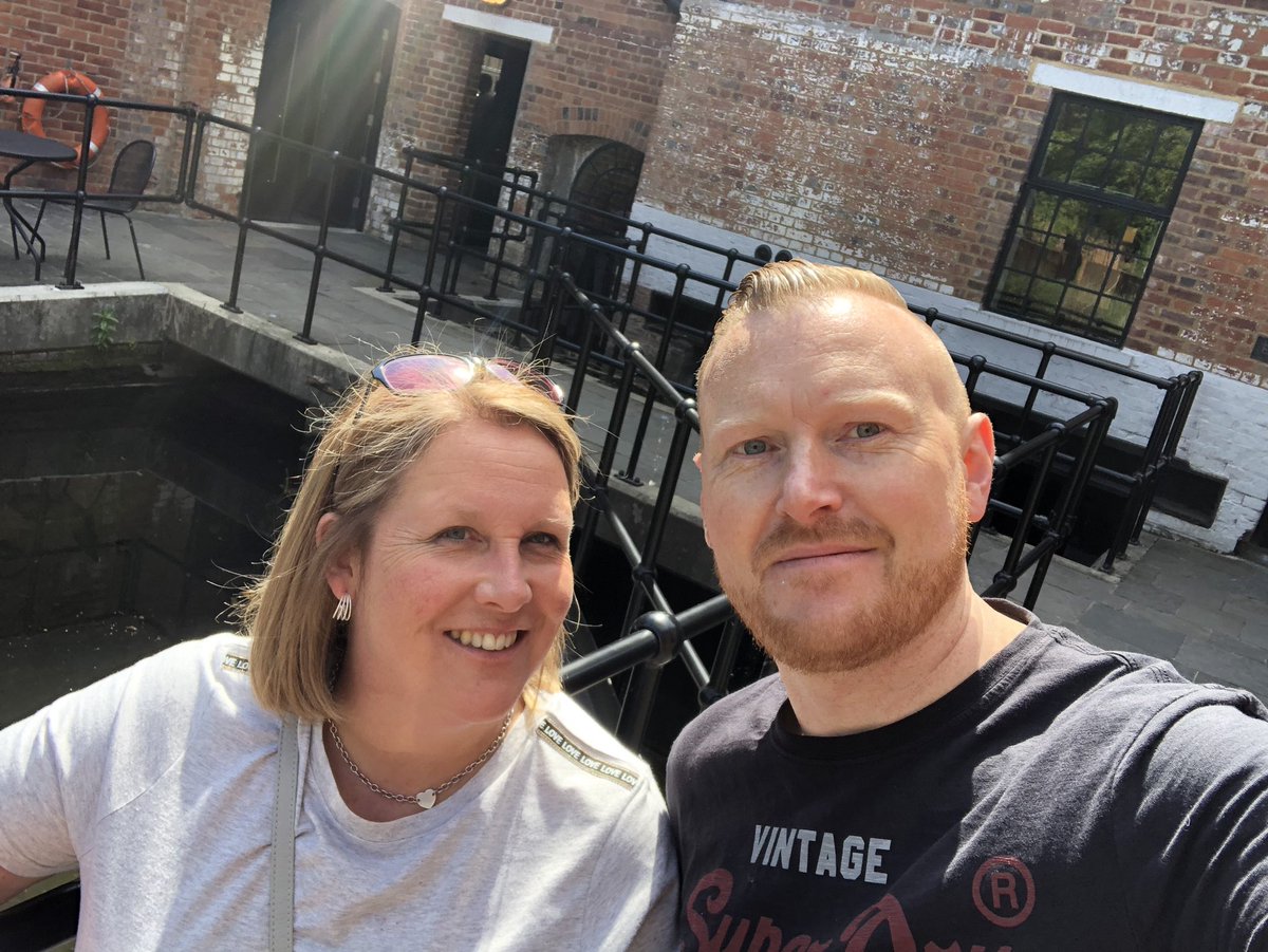 _DCWorld's tweet image. At the #Bombaydistillery about to have a tour and a few drinks 🍸