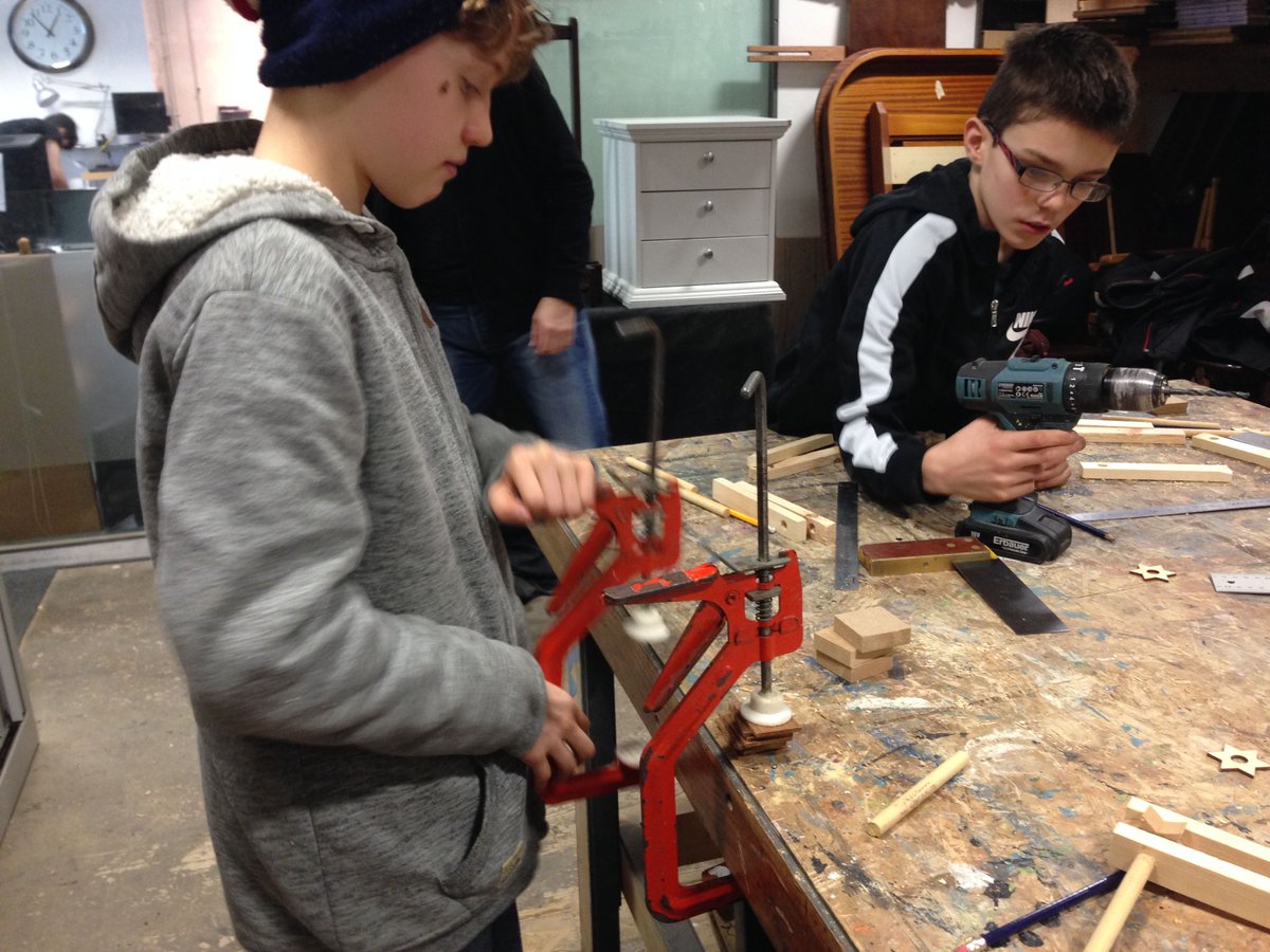 EdinRemakery's tweet photo. On Saturday 15th June we're running a #Kids Introduction to #Woodwork workshop; open to any 8+ year olds who want to learn basic tool use &amp; put their skills into practice to make their own spinning football rattle!
https://t.co/pS1fbAoVJY

#edinburghparents #leith #kidsactivities https://t.co/b1qODZB3RN