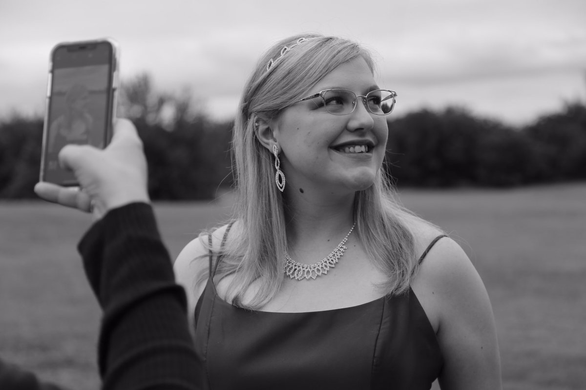 RachelPuckett01's tweet photo. It was the night of nights ✨ Prom 2019 https://t.co/mGpiuu2ynf