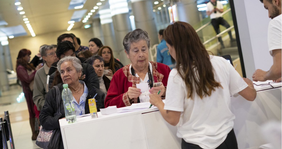 Amgen's tweet photo. On #MothersDay, congrats and thanks to all moms who participated in Amgen’s May 5 osteoporosis screening events in 10 countries. Thank you for helping us set a Guinness World Records title for most osteoporosis screenings in 24 hours! #AmgenRecord @GWR https://t.co/kFifIBPMRb