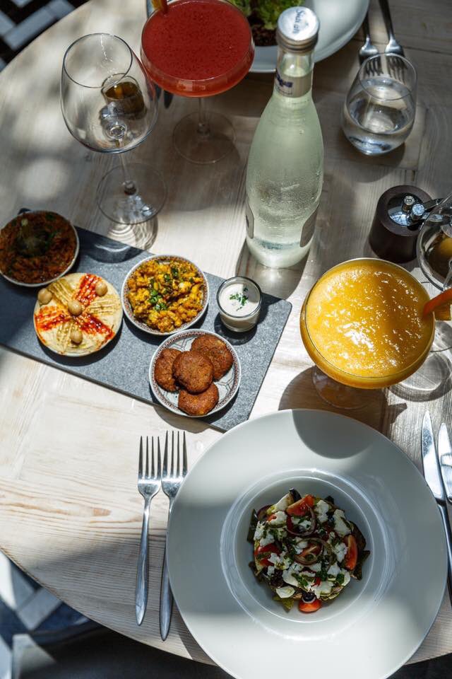 Who’s coming for lunch tomorrow?

Photo: <a href="/annapurnauna/">Annapurna Mellor</a>