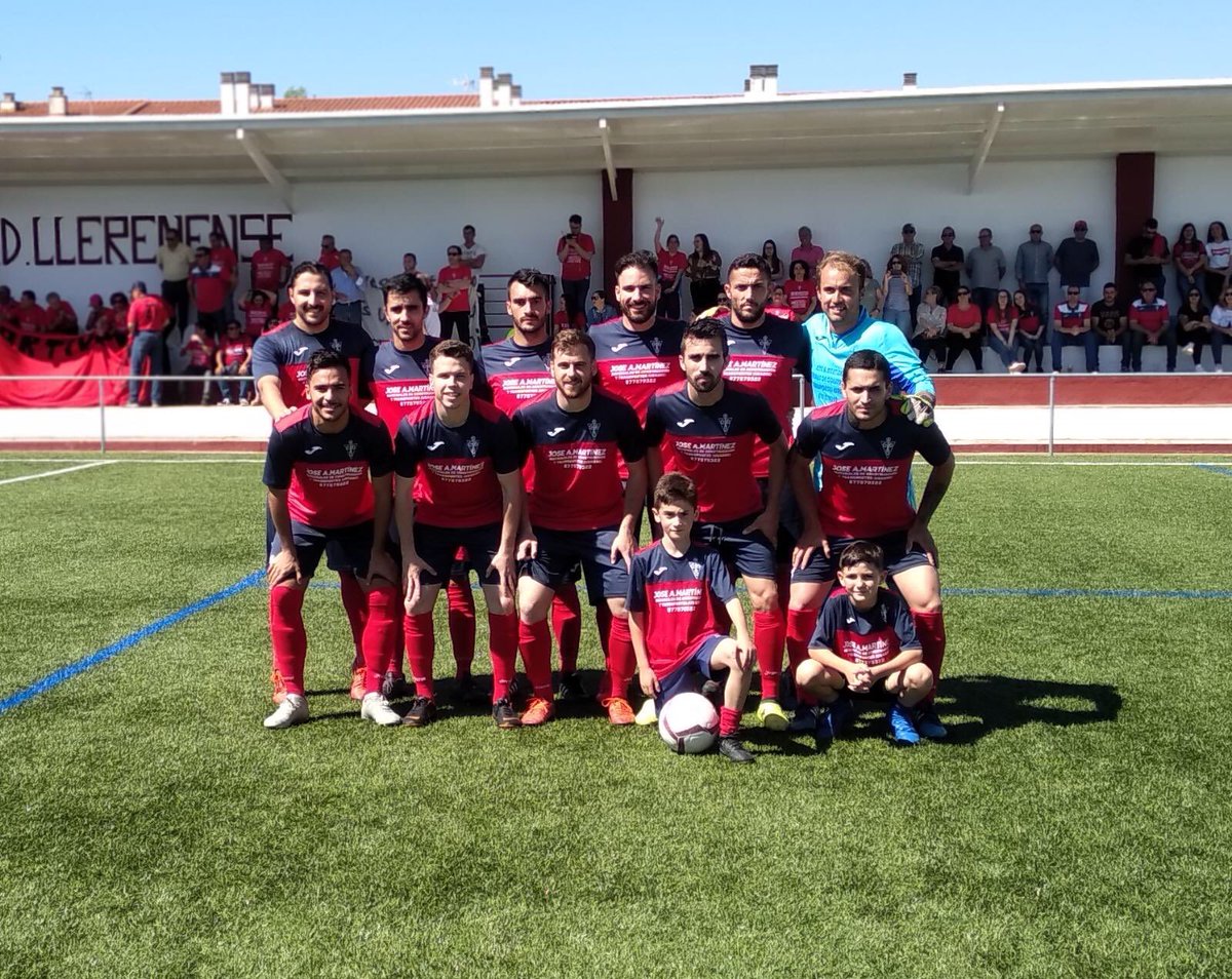 Play off ascenso - Vuelta

CD Usagre 3-1 CP Cabezuela

⚽️@Johny17mil
⚽️<a href="/cito_77/">Ignacio Platero</a> 
⚽️<a href="/_camara9/">A.Cámara</a>

Buen partido en general, 5-3 en el global y pasamos de ronda. Mañana conoceremos el rival de la última eliminatoria. Ahora más que nunca, todos juntos y a tope!!

#VamosÚrsaros
#VamosCDU