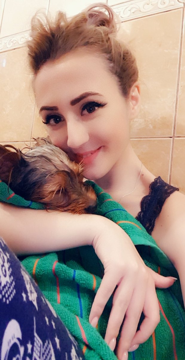 Whenever he takes a bath he looks like a drowned rat😂😂😂 but he's still cute😁😁

#sundayactivities #girlsfromstudio20 @GirlsfromS20