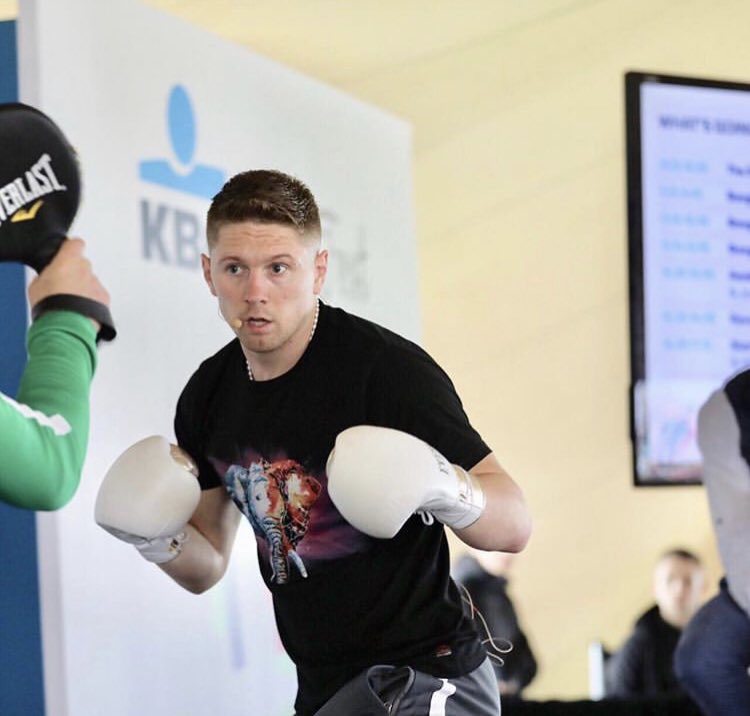 jay_quigley's tweet image. Was a pleasure to talk along with @gerryhussey and demonstrate how to awaken your inner champion at @WellFestIrl festival @AskKBCIreland 
Hope everyone enjoyed the weekend, what was your highlights? 
#Wellfest #KBCWellGood #TheBodyCoach #Boxing #AwakeningYourInnerChampion