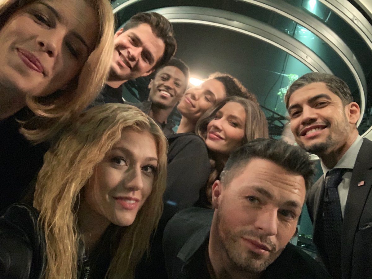 Kat_McNamara's tweet photo. Team’s all here! 💚 Join us for the #ARROW season 7 finale tomorrow! @cw_arrow #YouHaveSavedThisCity https://t.co/MLcwDSvdRF