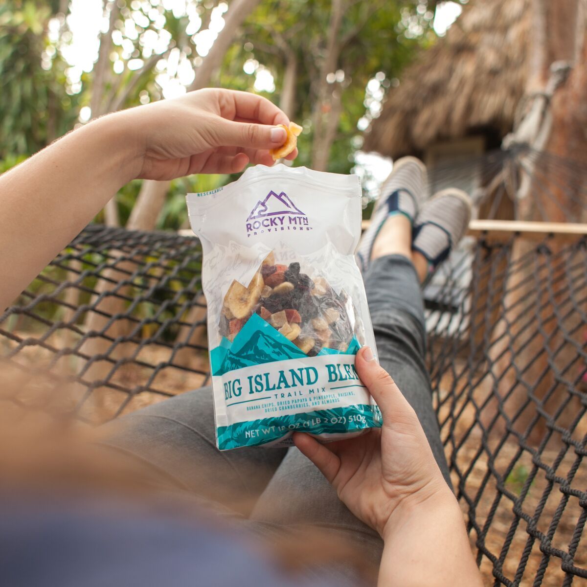 Happy Mother’s Day! We hope all of you wonderful women are able to celebrate today by taking time to sit back, relax, and enjoy the good stuff in life. 
#mothersday #motherday2019 #celebratemoms #treatyourmom #tastysnacks