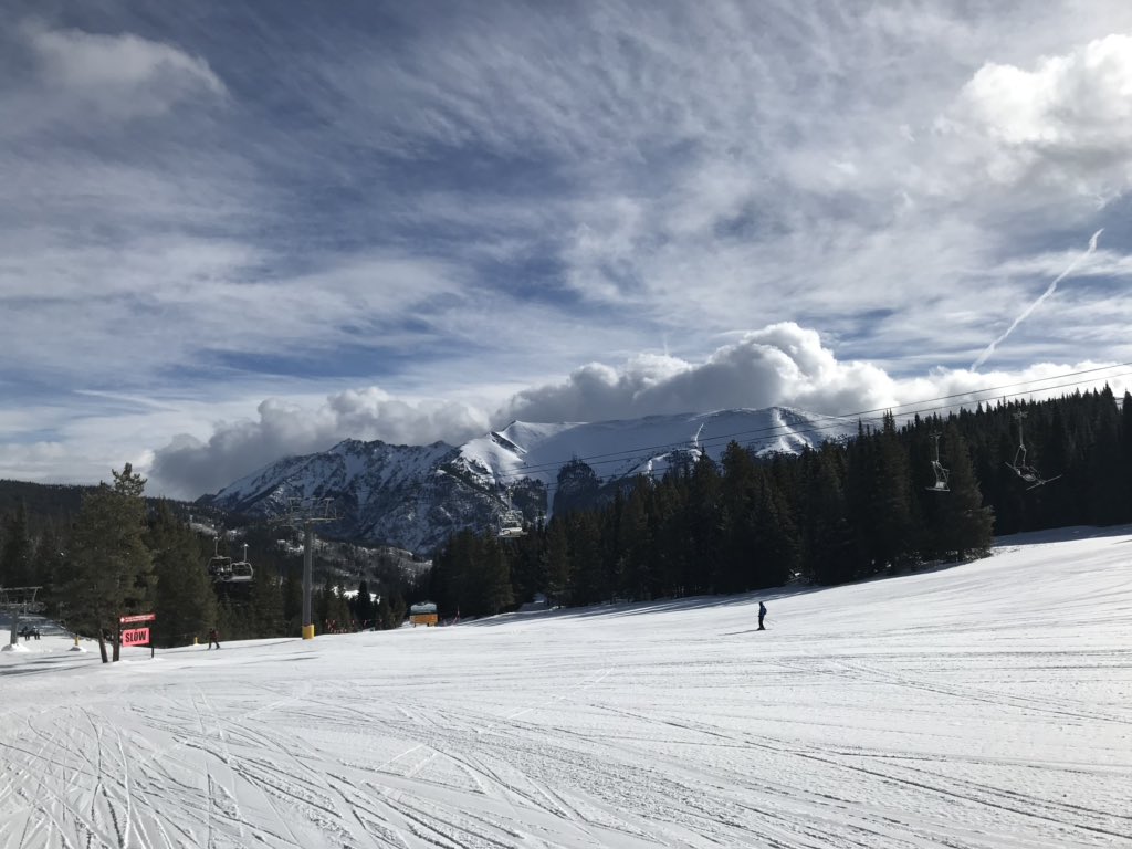 CoachGrunder's tweet photo. Day 7:  Had some pretty neat clouds today. Views weren’t too bad either #CopperMt #draftFiles #LaterTweet https://t.co/2LMLBW3Wju