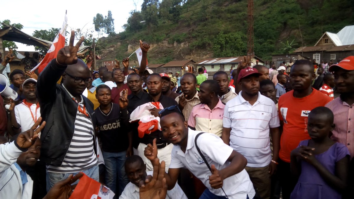 MoiseMirevo1's tweet photo. #UNC#Félicitations à la population de Masisi-Sake pr son attention.@VitalKamerhe1 @kisando_rod @uncrdc 12-05-2019 https://t.co/Lx62mqP7mO