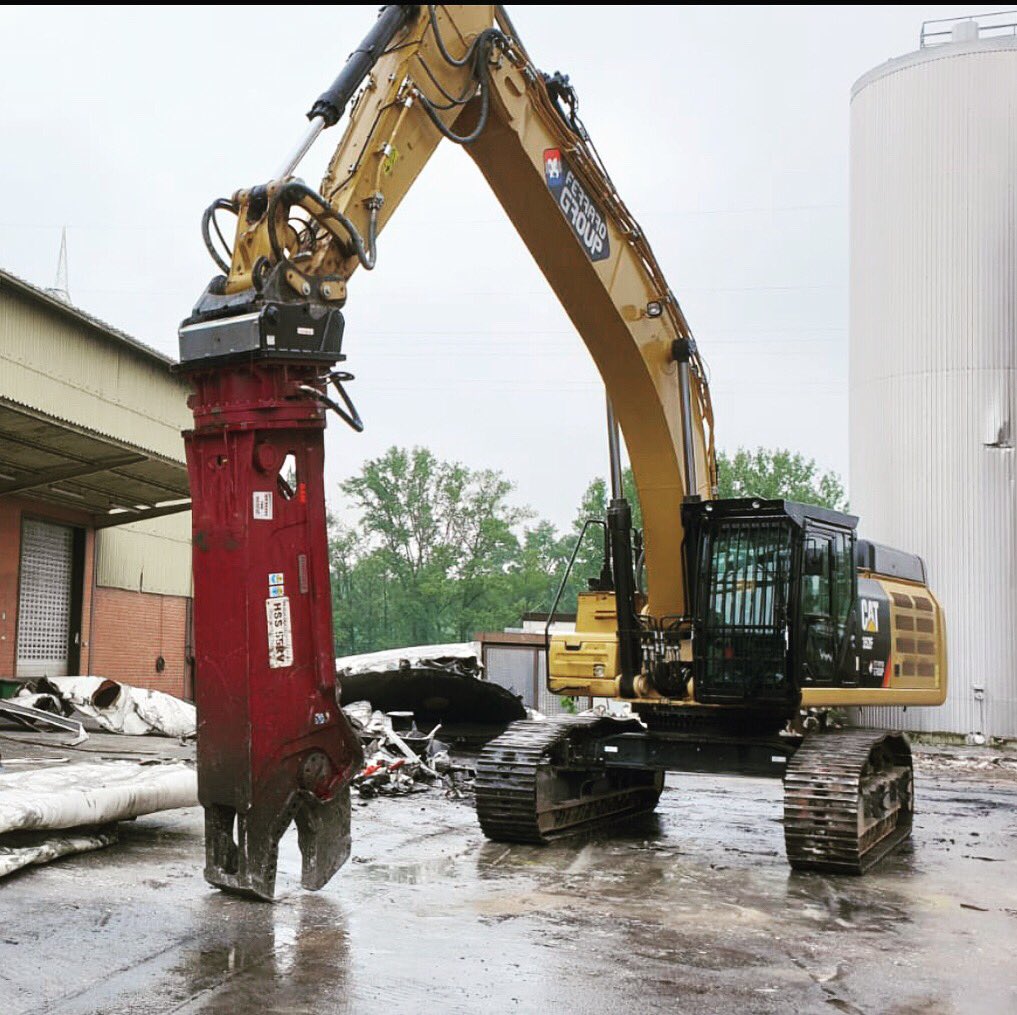 Recent delivery to a German customer: Hydraram HSS-55RV equipped with an Oilquick OQ-90 quick coupler. This shear has a service weight of around 6.5 tons and is suitable for excavators 55-70 tons