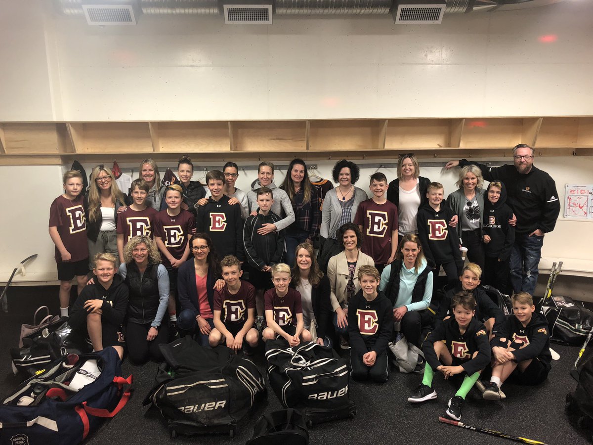 Edge2007s's tweet image. Happy Mother’s Day from the 2007 Mountaineers!
@edgeschool