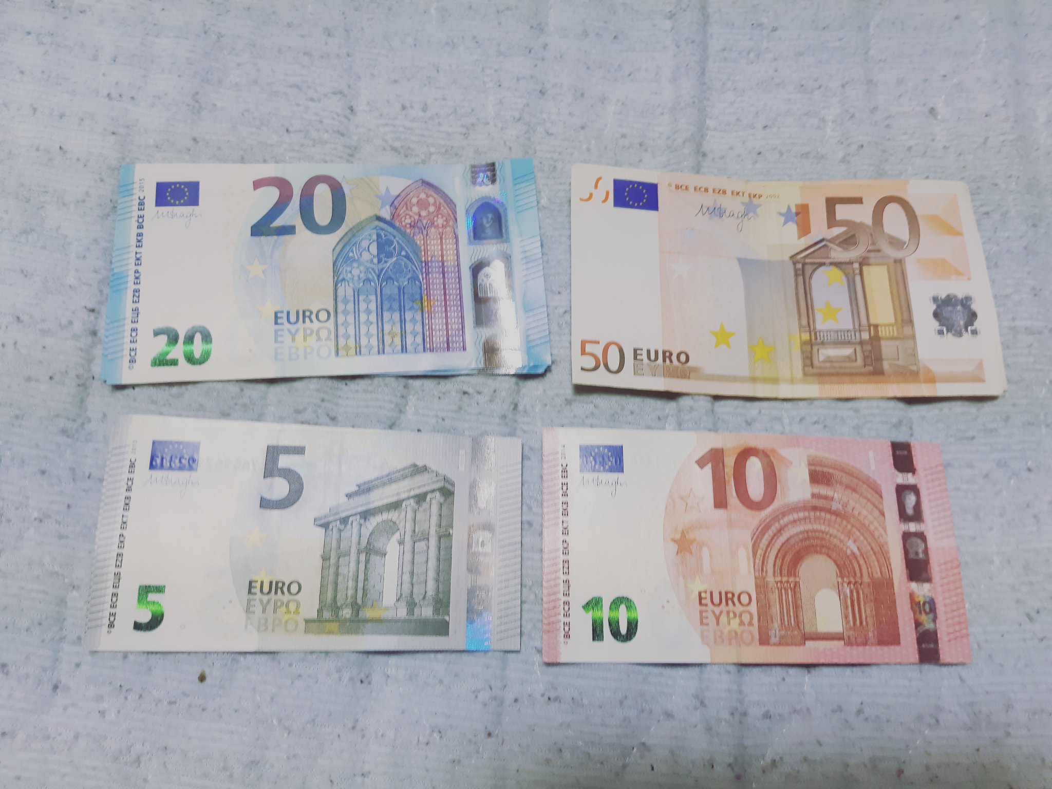 T ポイント5倍 ユーロ ｅｕｒｏ紙幣 ユーロ札9枚 紙幣 Nphl Gov Np