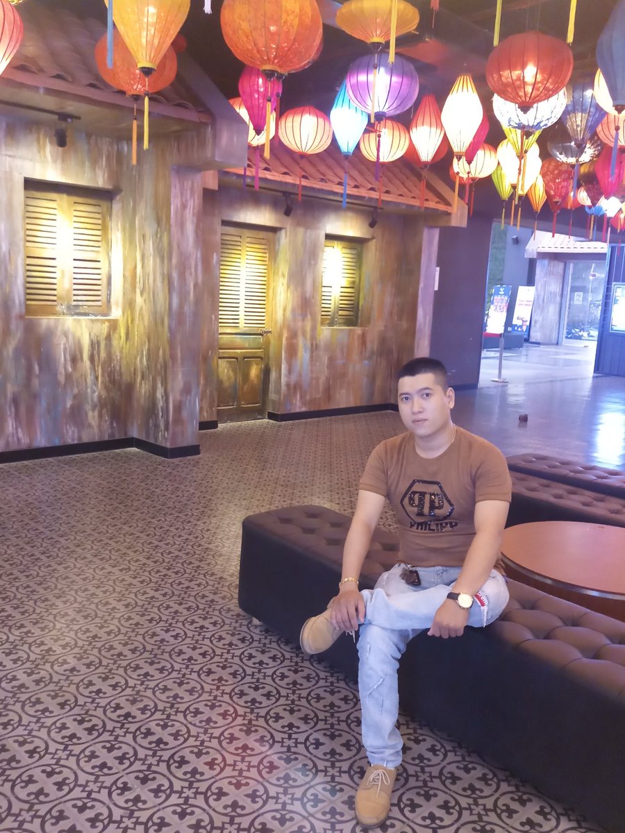 “Có tài mà cậy chi tài,
Chữ Tài liền với chữ Tai một vần
Ðã mang lấy Nghiệp vào thân,
Cũng đừng trách lẫn Trời gần, Trời xa.
Thiện căn ở tại lòng ta,
Chữ Tâm kia mới bằng ba chữ Tài “
...