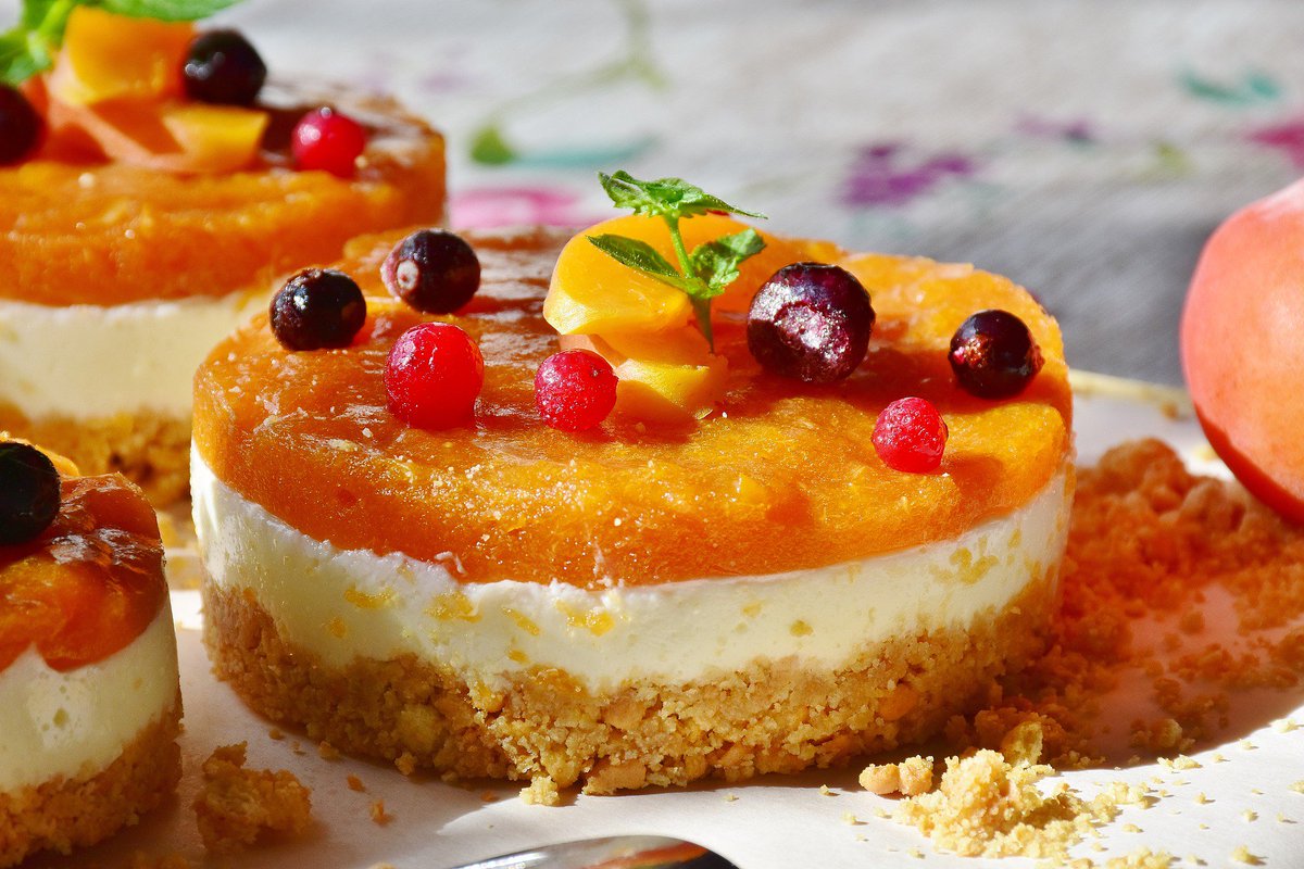 Yummy and healthy apricot and quark tart