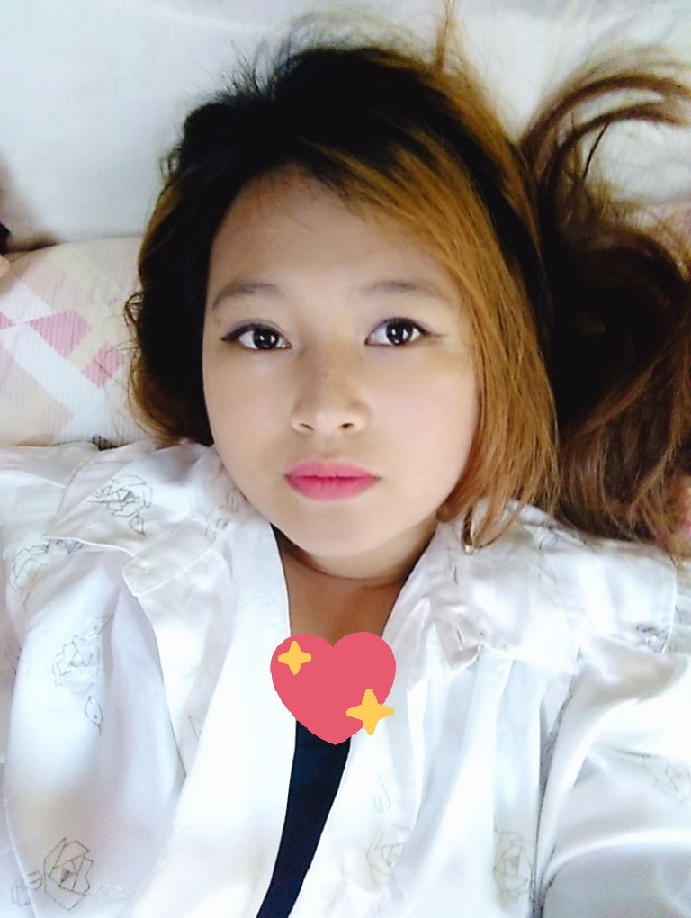 rekawinnie's tweet photo. Why so serious?๐
#bored
#supposedtosleep
#weirdself
#neverhavetobe https://t.co/6aR4DkZptI