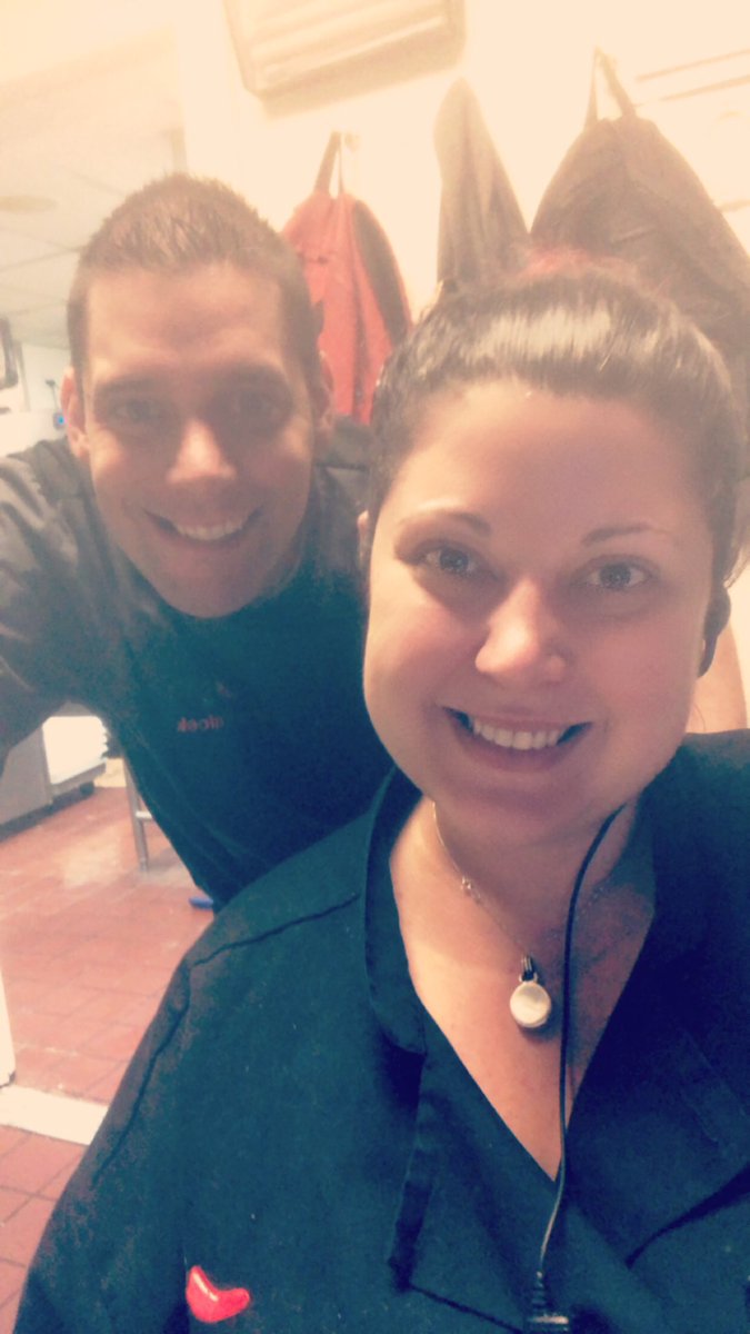 Michi_Michi28's tweet photo. Reunited and it feels so good!! That welcome gift 😍🦈 it’s like he knows me! @Chilis #kissimmee @MartyMart1226 #justinthegreat https://t.co/shMVOvD5fr