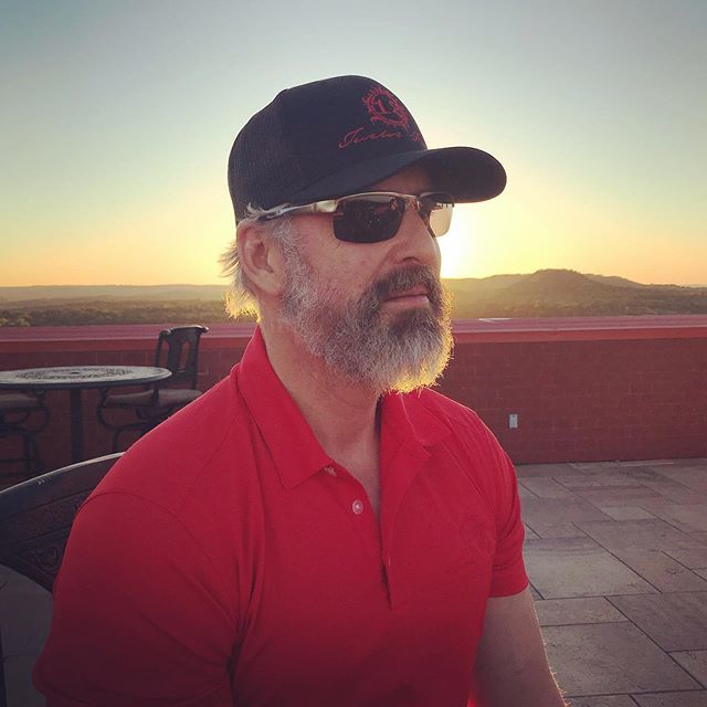 12FiresWinery's tweet photo. After a hard days work ... nothing wrong with grabbing the last one and enjoying the sunset Arc de Texas.  #sunset #aggie96 #johnsoncitytx #texaswinecountry #wineglass #12fires #12firesgear #relaxing #texashillcountry #texas #texascountry #apparel #texas… https://t.co/dLZnvxH3Cl https://t.co/KfiyqGURJq