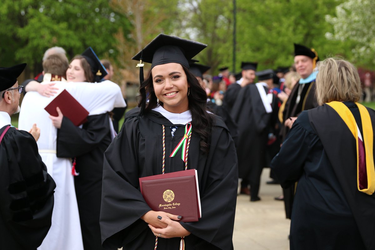 MorningsideEdu's tweet photo. Did you miss the commencement ceremony yesterday? Want to relive getting that diploma? Check out the complete commencement ceremony on YouTube: https://t.co/e3OWybzQso #MsideProud #MsideGrads https://t.co/h68o7azpYH