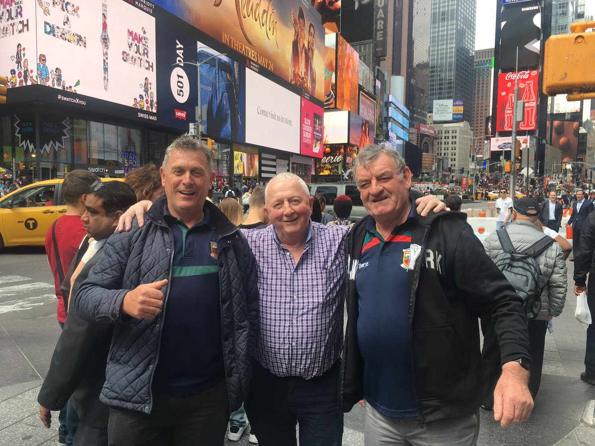 When I was in the city last week, these three Irishmen asked me to take a photo of them, but none of them had phones. 
“you’ll take the picture and we’ll find it someday” 
so if by some strange turn of events anyone knows these guys, here’s their photo