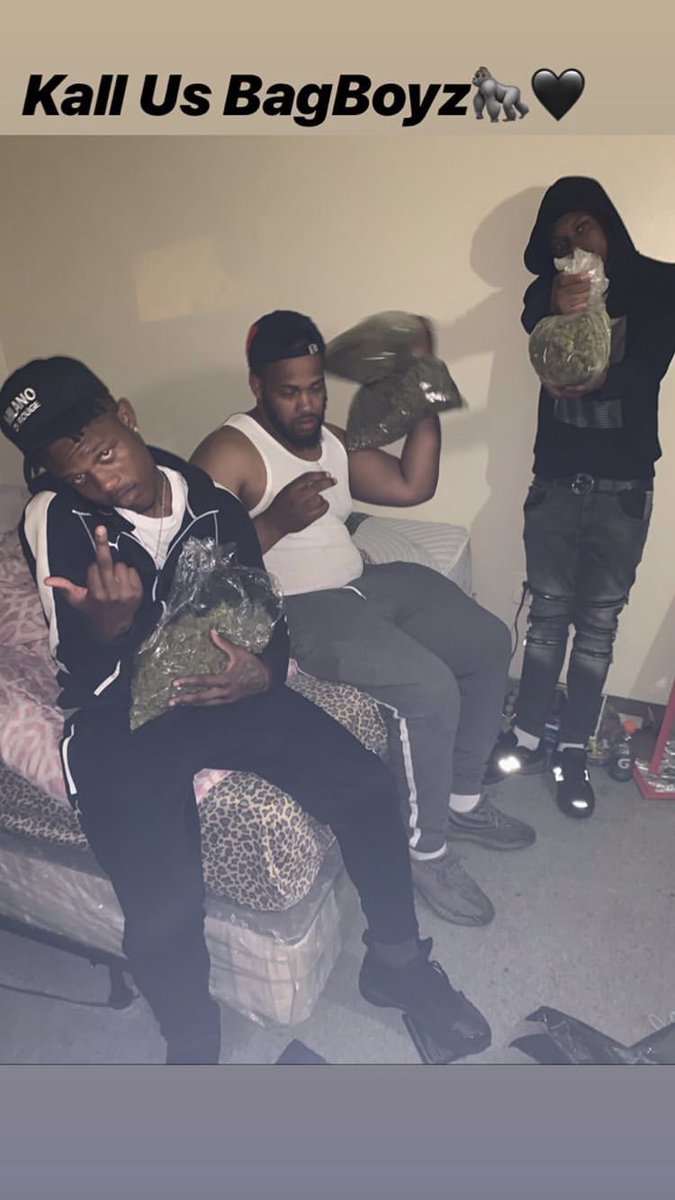 Str8cashSwagg's tweet photo. UhearMe https://t.co/PsYFI4GGoJ