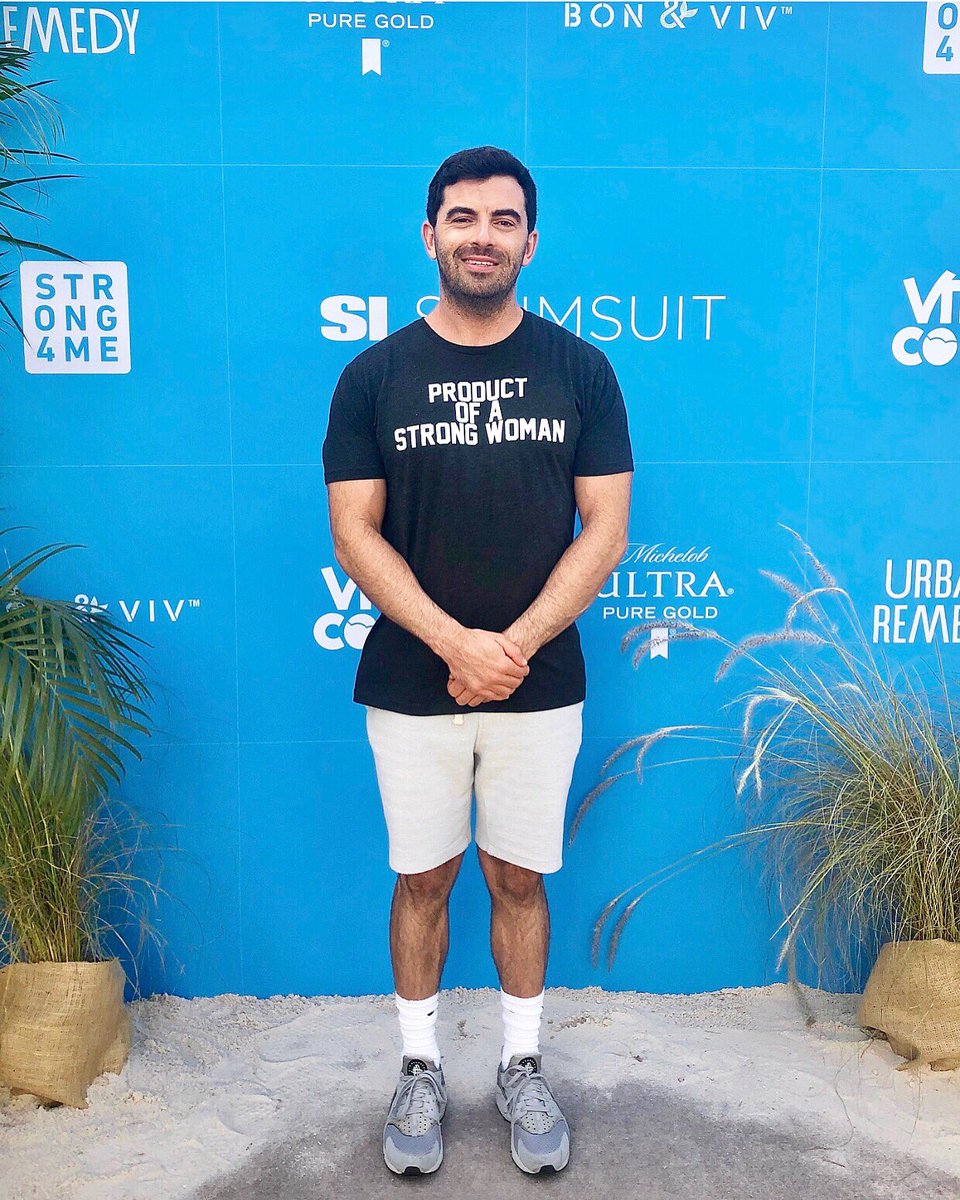 benbruno1's tweet image. I made this new shirt as a tribute to my amazing mom, and I know a lot of you can relate. We have shirts for all sizes (kids and infants too!), and my mom and I are going to donate all the money to charity for single moms. 

Link for shirts here: theloyalist.com/brunostrong