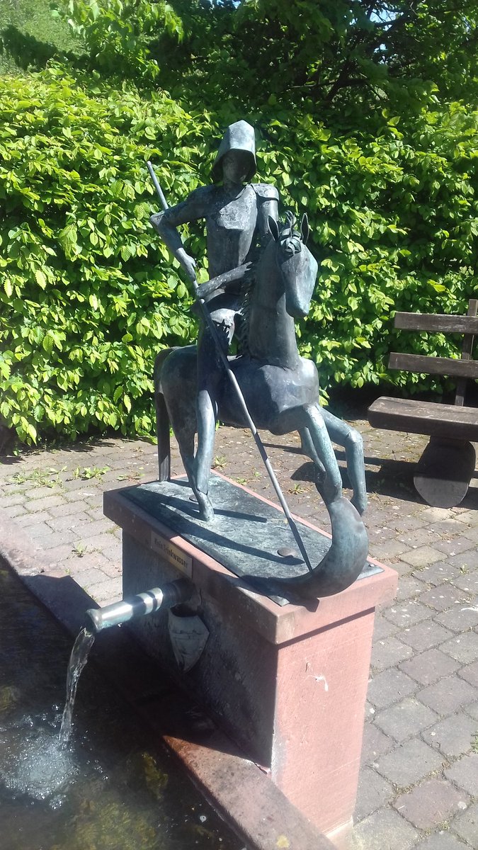 UweSchuchmann's tweet photo. Sonntagswanderung von Niedernhausen nach Nonrod.
Der dortige #LaDaDi #Dadina #ÖPNV ist deutlich optimierungsbedürftig.
Fehlt etwas wie
@garantiertmobil.
Bilder:
#Rodensteiner
Schloss #Lichtenberg mit #Niedernhausen #Odenwald
🚌haltestelle u
Gleitschirme in #Nonrod.
@odenwaldfan https://t.co/0YXNZm7nrk