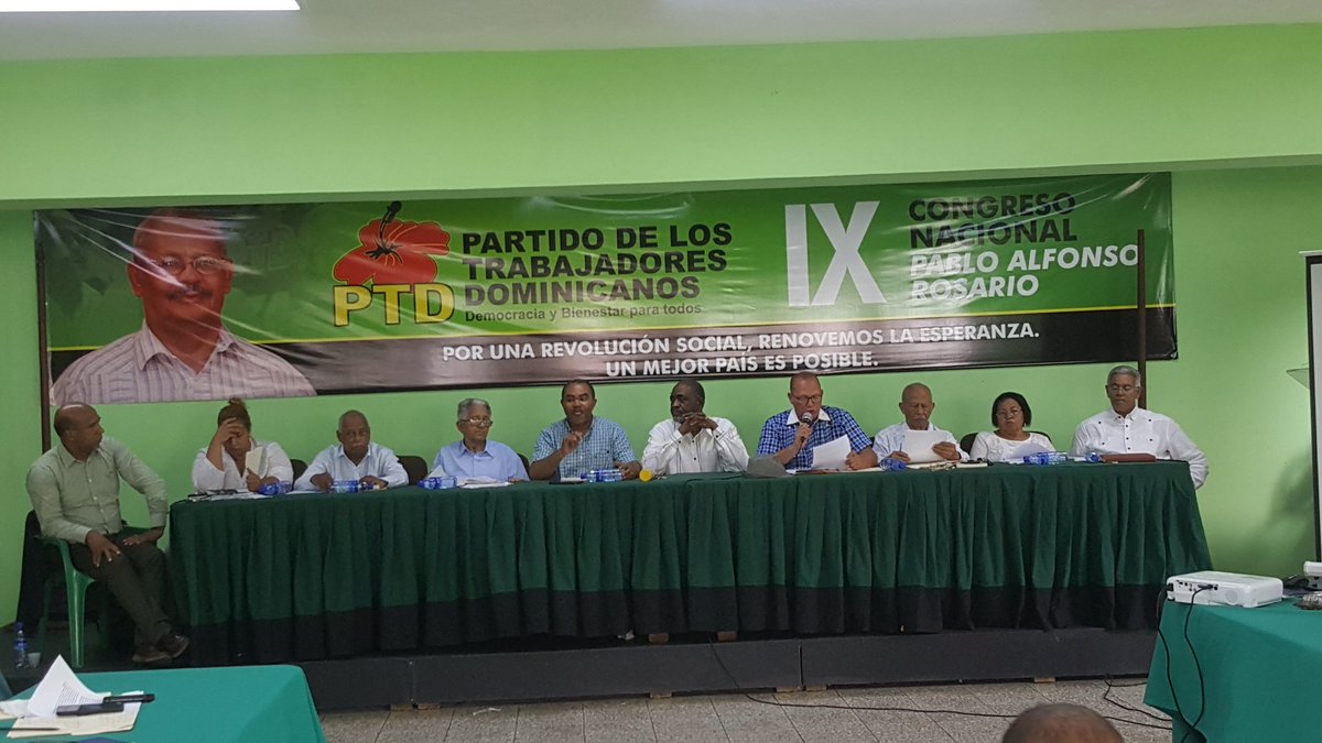 ptdoficialrd's tweet photo. Reunión del Comité Central conociendo una amplia agenda del cara a las elecciones del 2020. #PTD2020 #YosoyPTD https://t.co/kIkPWN4Ahx