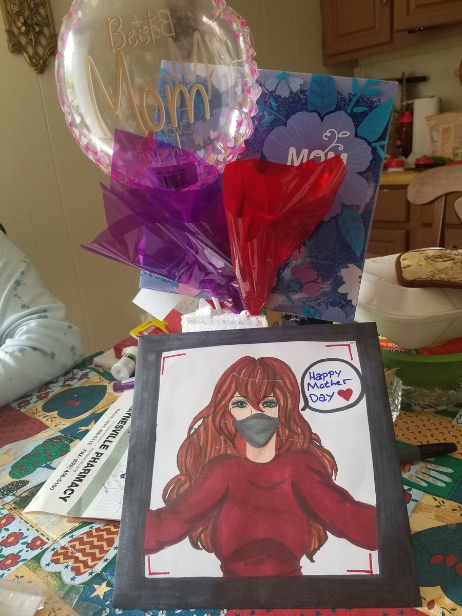 T0d0w33b's tweet photo. Happy mother's day everyone owo 

This is what i got my mother and draw on the envelope 
#happymotherday https://t.co/YWOqaocSvh