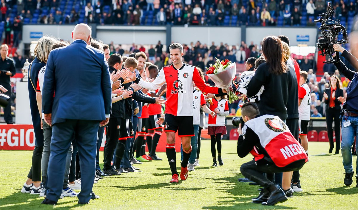 Thank you for everything <a href="/Persie_Official/">Robin van Persie</a>! 🙏 #RVPLegend