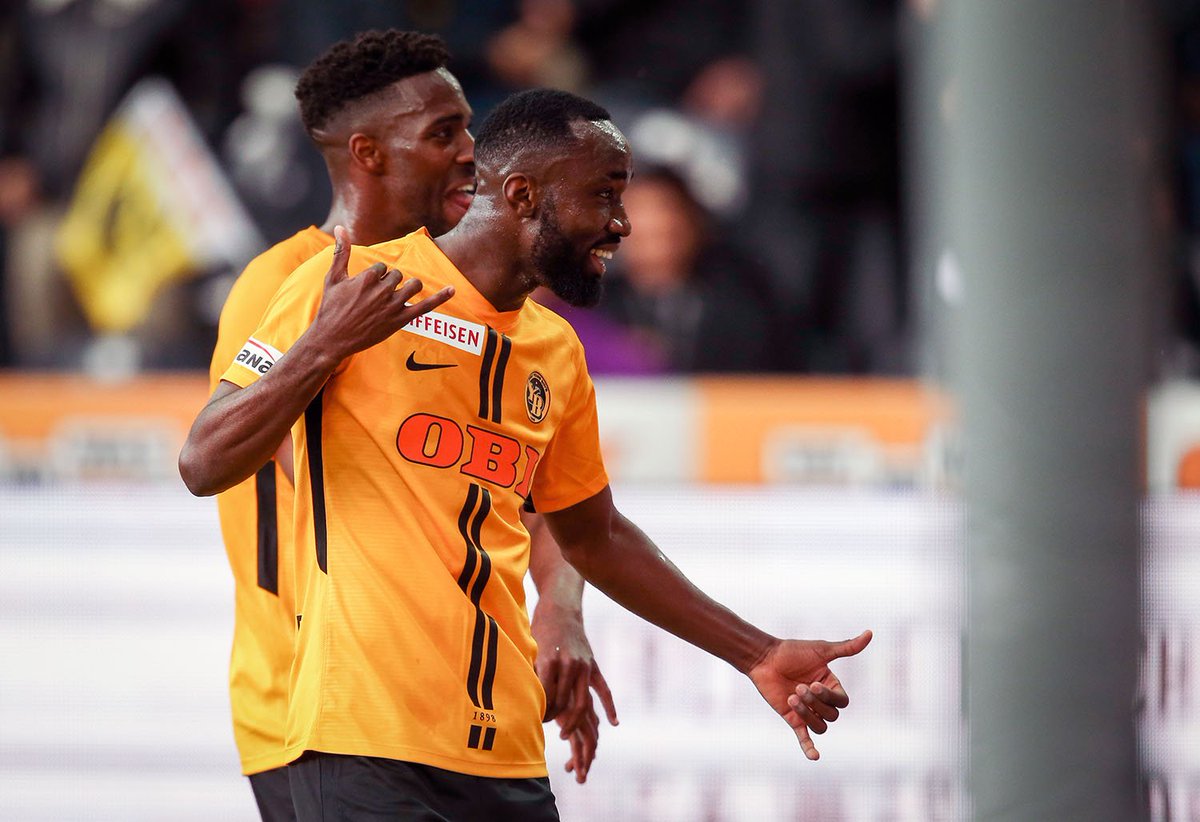BSC_YB's tweet photo. Hier ist die Fotogalerie zum Spiel YB - Basel (3:1) 💛🖤🏆
👉 https://t.co/nuYwgqkE1u
#BSCYB #YBFCB #BFOREVER #YBMEISTER2019 https://t.co/kCtf2pBNiC