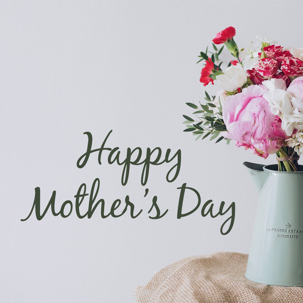 KidsQuest1's tweet photo. Happy Mother’s Day! Don’t forget to treat mom! #KQFun #MothersDay https://t.co/m3pOMgF6sy