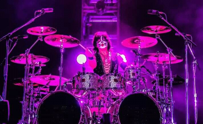 Happy Birthday Eric Singer!! 