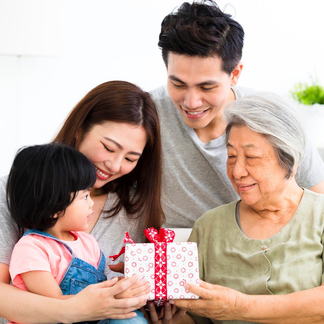 WRpharmacy's tweet photo. Happy Mother’s Day! Want to do something nice for your mom? Here are three things that you can do to make her smile.
1. Clean the house
2. Spend time together
3. Make her breakfast
#HappyMothersDate #motherhood #mothersdayideas https://t.co/k0qhOVf1SA