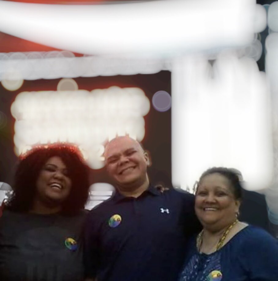 It’s Mother’s Day and we absolutely love our mother (front woman: Renee Scroggins) 🥰

#ESG wants to take a moment to wish a Happy Mother’s Day to all the wonderful mothers out there! 💚💙💛