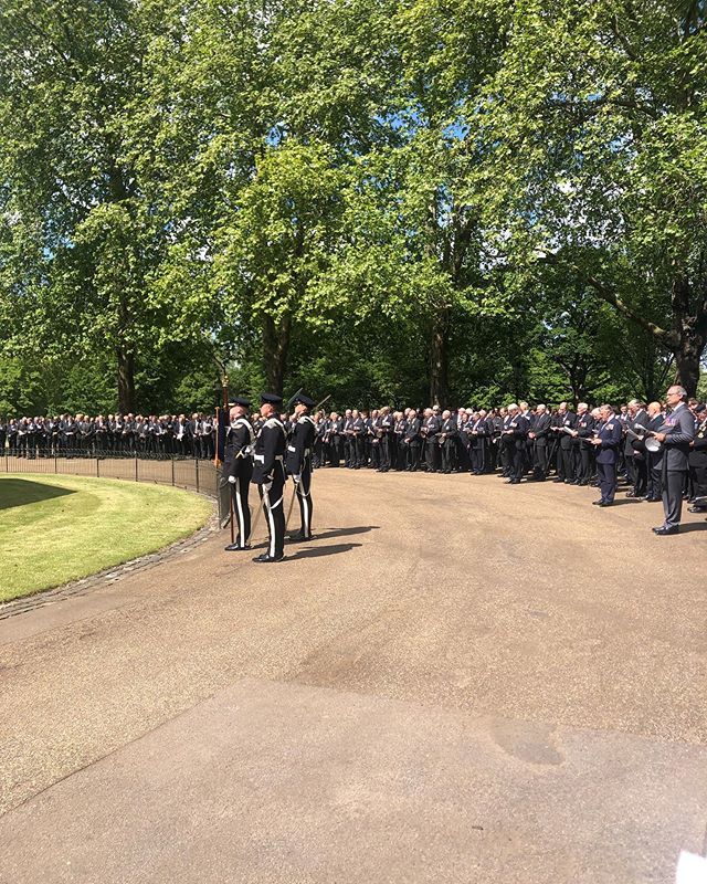 CapstarGroup's tweet photo. Cavalry Memorial Sunday #hcr #lifeguards #bluesandroyals #householdcavalry #hcr #householddivision #bestofbritish #thacavalry #cavmem https://t.co/66AJlrGqPk https://t.co/dtNFLqoVfD