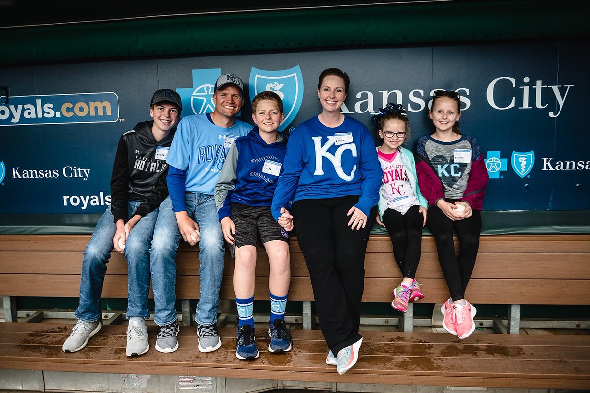Royals's tweet photo. A special welcome to today's Honorary Bat Girl, Dr. Jane Broxterman. 

Dr. Broxterman cares for many breast cancer survivors and women living with cancer and is herself a survivor of early-stage, triple-negative breast cancer.

Your courage inspires us all. 💙

#AlwaysRoyal https://t.co/6KU7NrTEDu