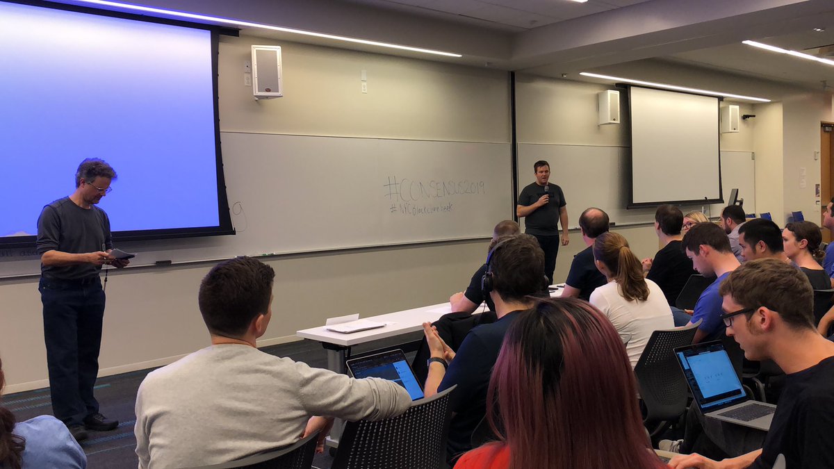 mave99a's tweet photo. #Consensus2019 hackathon demo session is on! 🔥🔥🔥 go @ArcBlock_io Forge SDK powered demo! https://t.co/djmHYFaL3r